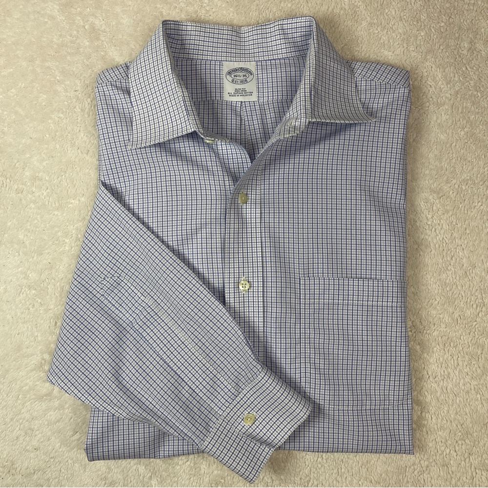 Brooks Brothers slim fit Non-Iron Shirt, size 16 1/2-35